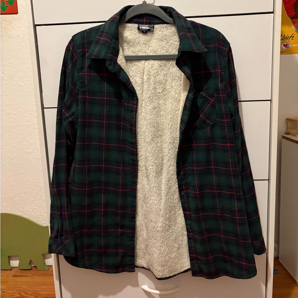 Cute plaid/flannel jacket
